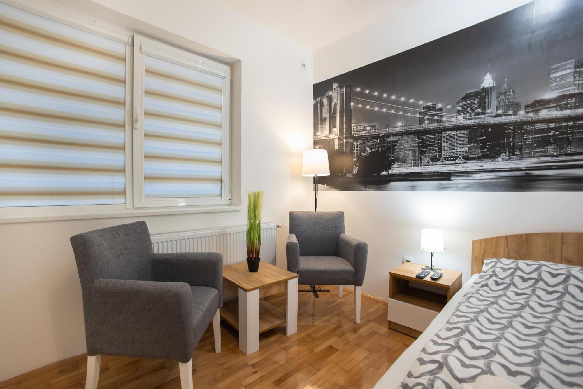 V & V Studio Apartments 2 นิส ภายนอก รูปภาพ