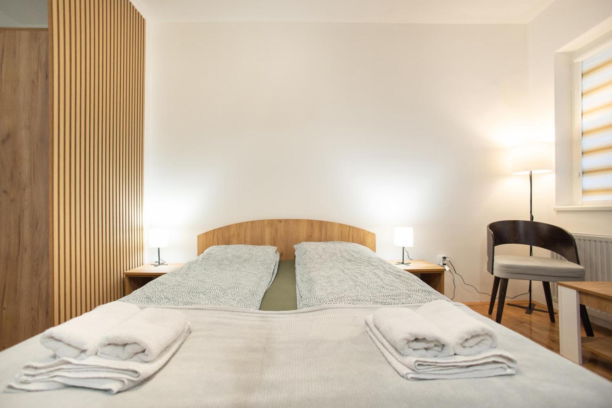 V & V Studio Apartments 2 นิส ภายนอก รูปภาพ