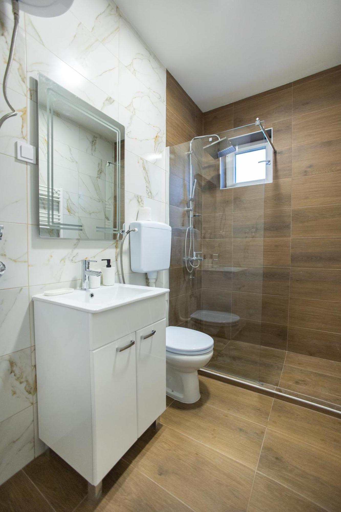 V & V Studio Apartments 2 นิส ภายนอก รูปภาพ