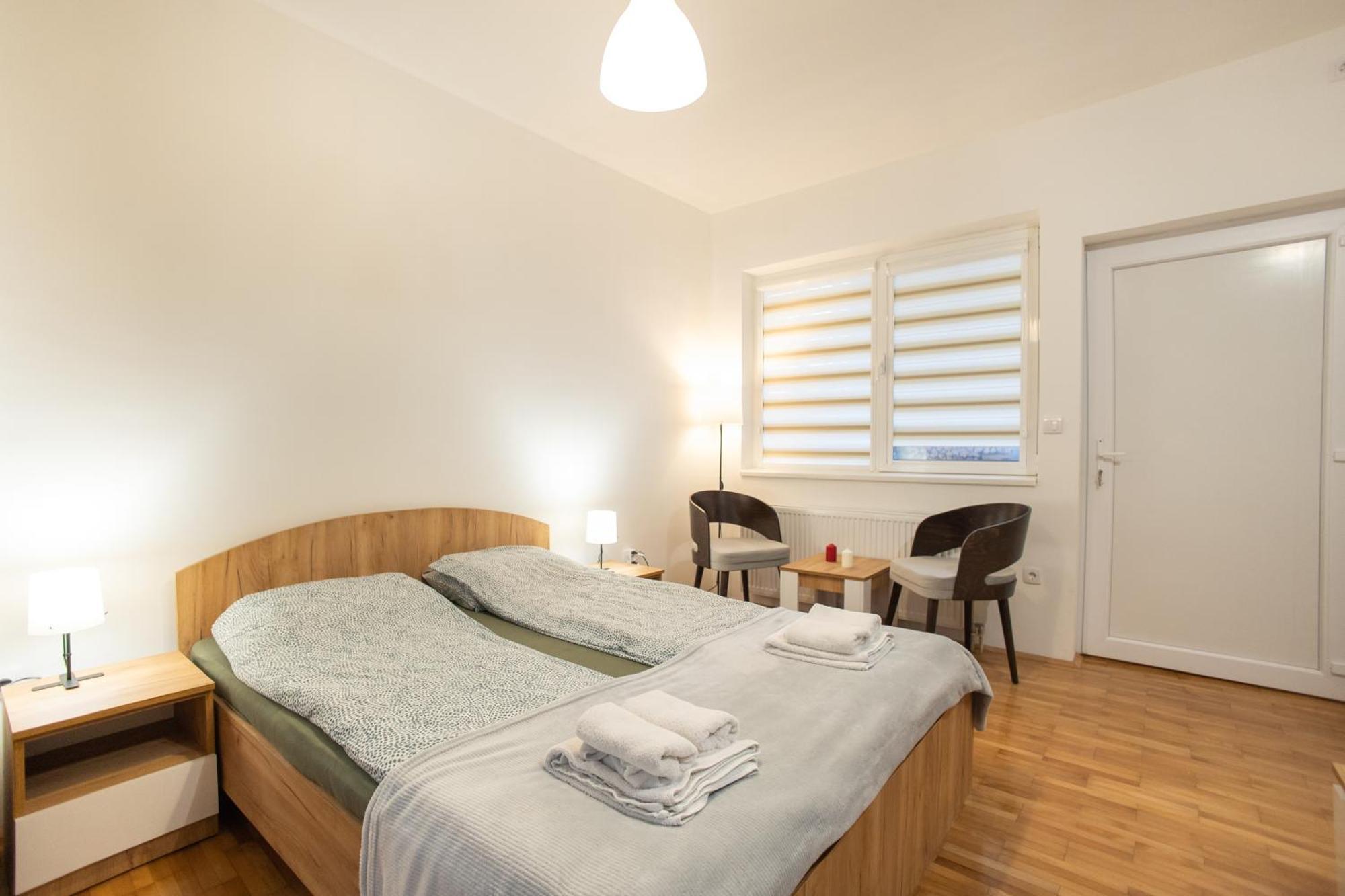 V & V Studio Apartments 2 นิส ภายนอก รูปภาพ