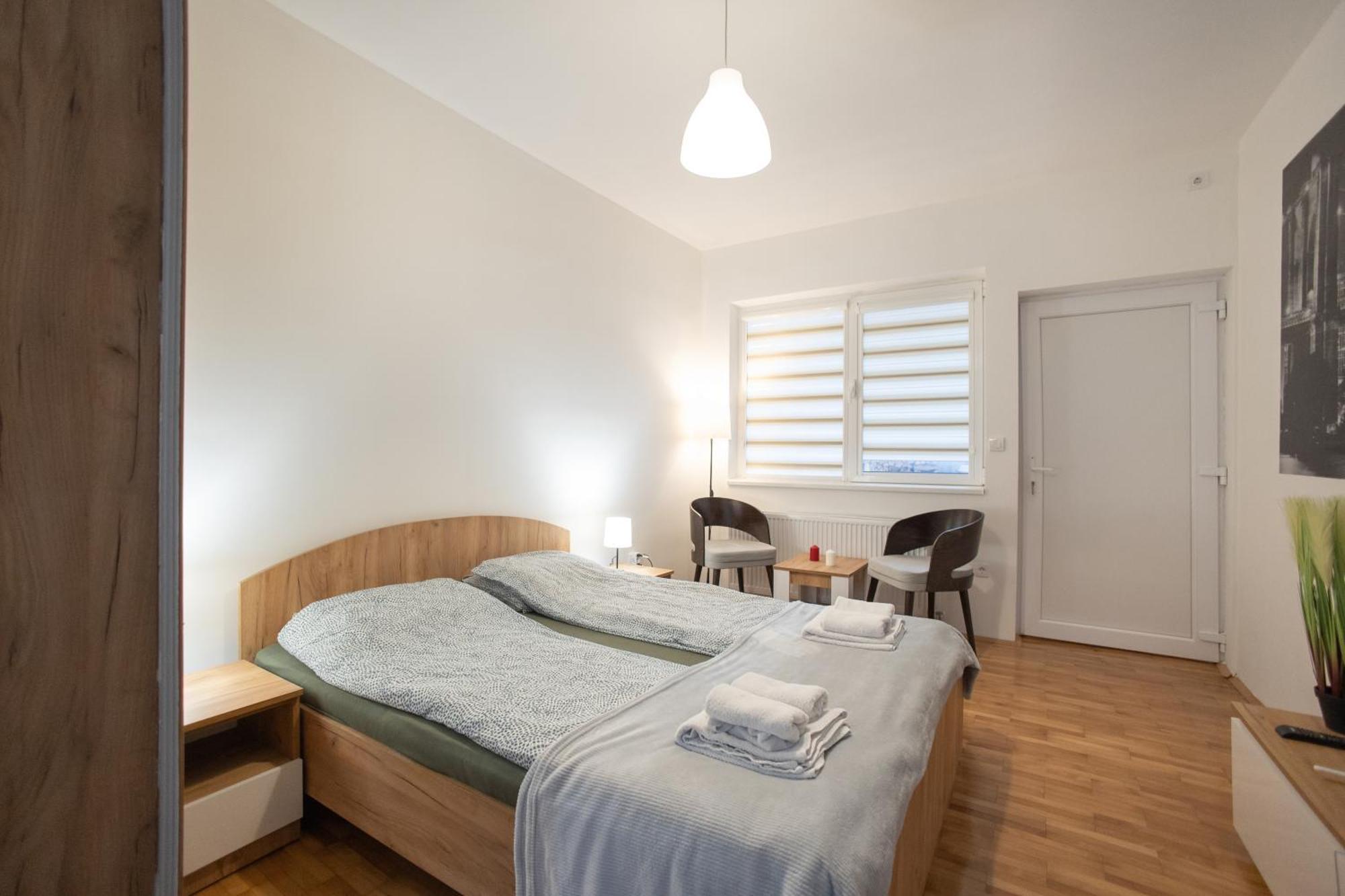 V & V Studio Apartments 2 นิส ภายนอก รูปภาพ
